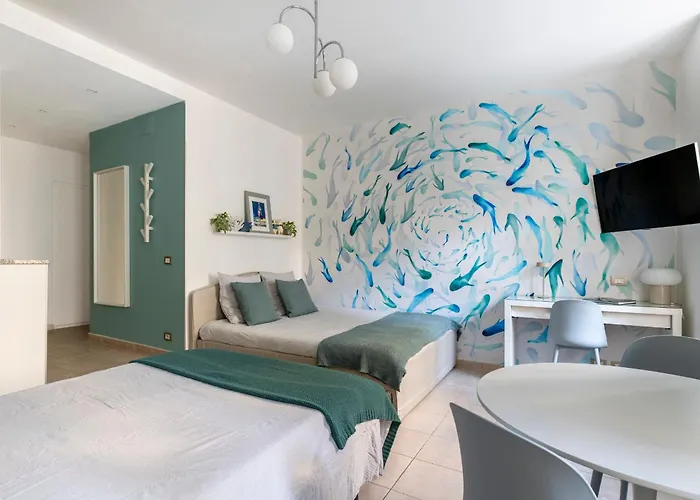 Azur - Quiet Center Location By The Sea